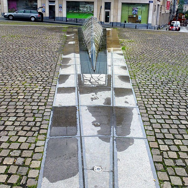 File:Place de l'Albertine in Brussels, Belgium - panoramio.jpg