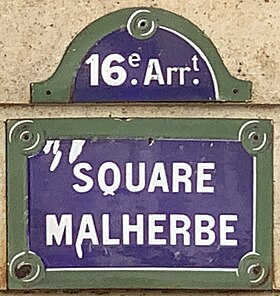 Voir la plaque.