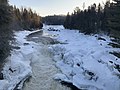 Crue printanière, la rivière dans ses voiles de glaces et de neiges, 07:32 20 mars 2021