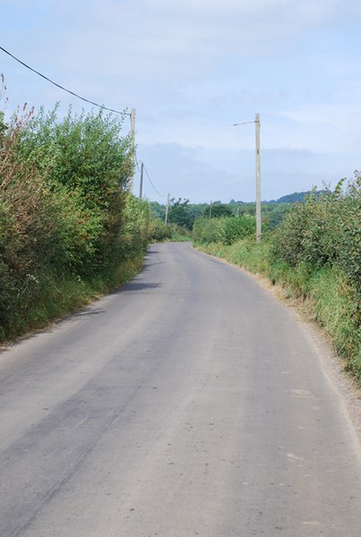 File:Road to Fifehead Magdalen - geograph.org.uk - 550109.jpg