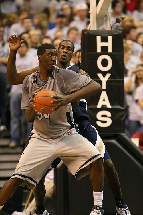 Hibbert with the Georgetown Hoyas in December 2006