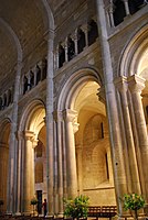 Kathedrale von Lissabon: Pseudo­basilika mit Triforium