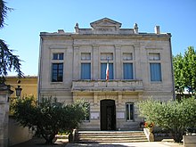 Ang Town Hall sa Saint-Saturnin-lès-avignon