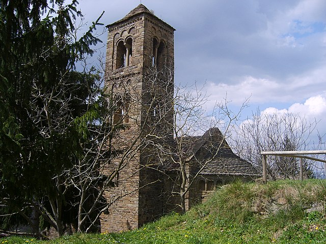 A ilesia de Sant Esteban de Tavèrnoles, d'estilo romanico