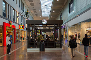 <span class="mw-page-title-main">Skärholmen Centrum</span> Shopping mall in Stockholm, Sweden