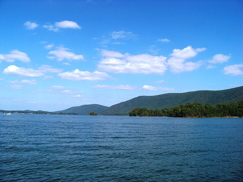 File:Smith Mountain Lake - panoramio.jpg