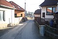 Čeština: Jižní pohled do ulice Pod Sady v Přibyslavicích, okr. Třebíč. English: South view of Pod Sady street in Přibyslavice, Třebíč District.