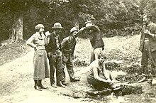 Foreigners visiting Belgrad Forest in Istanbul in the 1920s Spring In Belgrad Forest 1920s.jpg