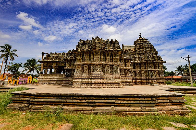 File:Sri LakshmiNarasimha Temple Javagal - North Side View.jpg