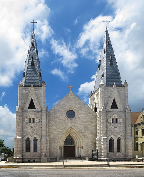 File:St Mary's Church, Catholic -- Victoria, Texas.jpg