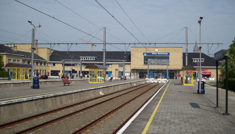 File:Station Blankenberge - Foto 1 (2010).png