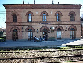 Stazione di Castelvetro.jpg
