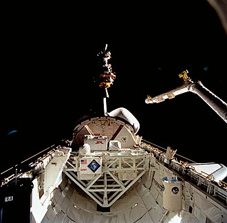 Deployment of LAGEOS 2 during STS-52 Sts052-80-030 lrg.jpg