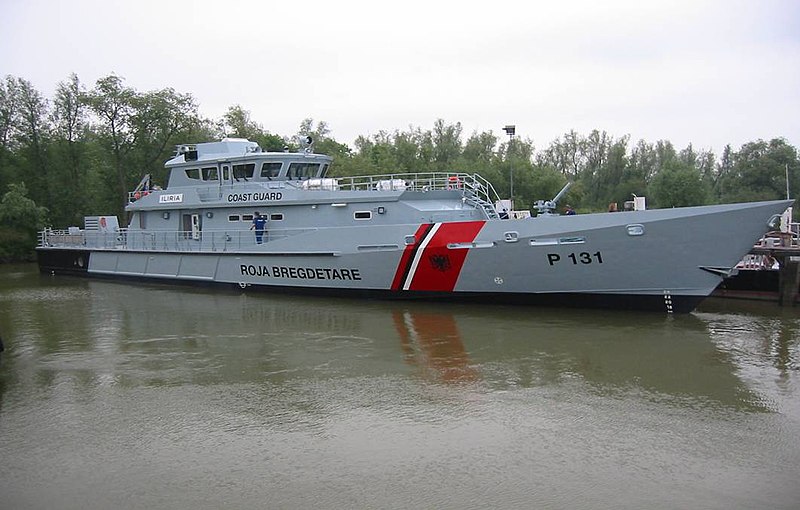 Fichier:The Iliria, an Albanian Damen Stan type 4207 patrol vessel.jpg