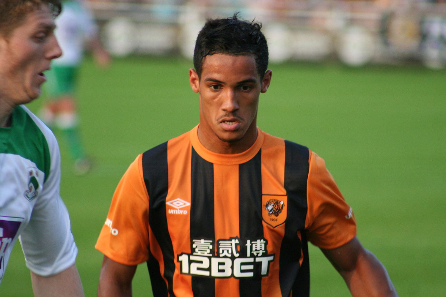 Tom Ince stays with Blackpool, decides against joining Cardiff City