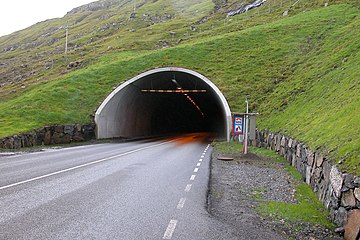 Fil:Vágatunnilin,_Faroe_Islands.JPG