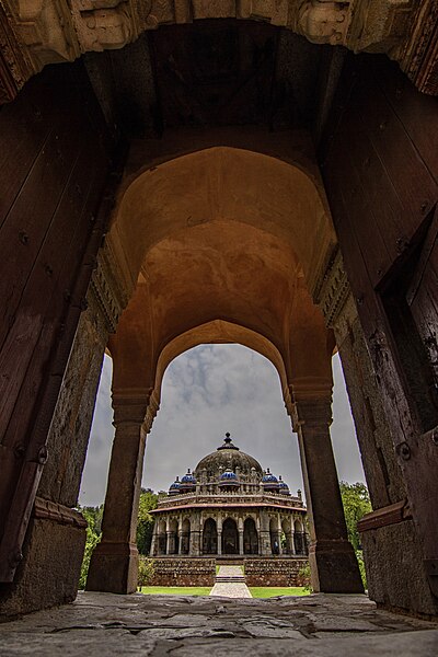 File:View of Isa Khan Tomb.jpg