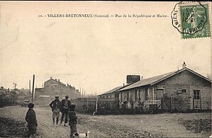 Carte postale comportant le timbre à date crénelé d'ambulant postal sur la ligne de Tergnier à Amiens daté du 21 mai 1923.