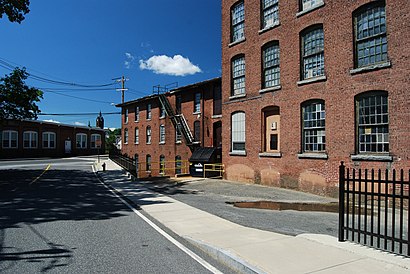 How to get to Ware Millyard Historic District with public transit - About the place