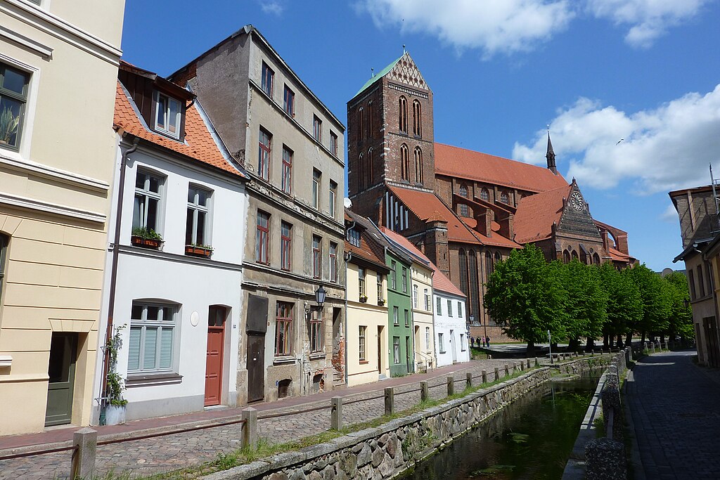 Frische Grube und Nikolaikirche in Wismar (UNESCO-Welterbe Altstädte Stralsund und Wismar)