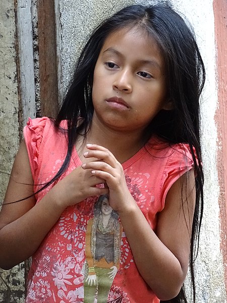 File:Young Girl in Street - Santa Cruz del Quiche - Quiche - Guatemala (15748230607).jpg