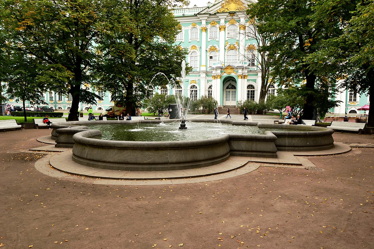 Ограда сада зимнего дворца Санкт-Петербург