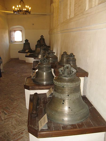 File:Выставка колоколов - The exibition of bells - panoramio.jpg