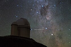 Nova Centauri 2013 på natthimlen, som den kunde se ut för blotta ögat.