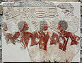 -1470 Relieffragment Soldaten und Söldner, Hatschepsut-Totentempel 01 anagoria.JPG