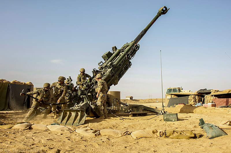 File:1-141 Field Artillery Crew Training.jpg