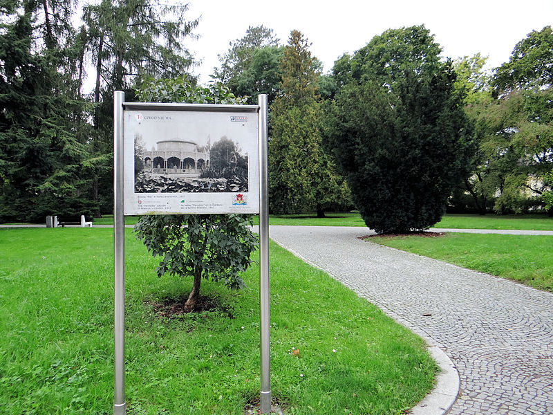 File:150913 Park Poniatowskiego in Białystok - 05.jpg