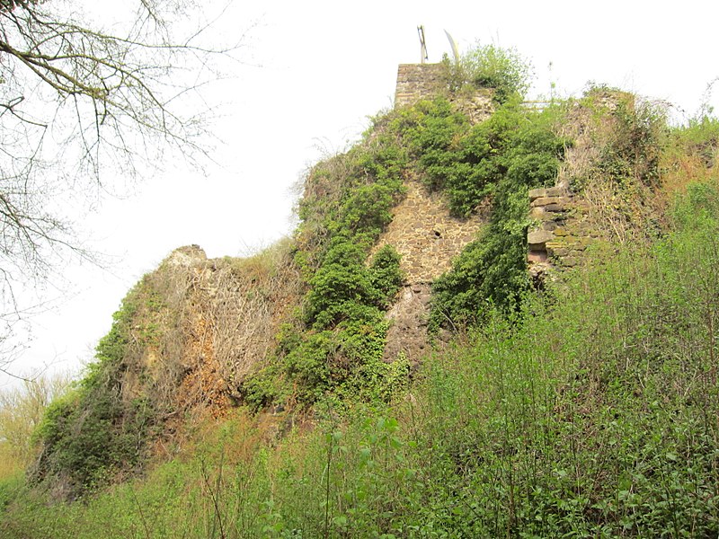 File:18 Limburg Castle (Baden).JPG