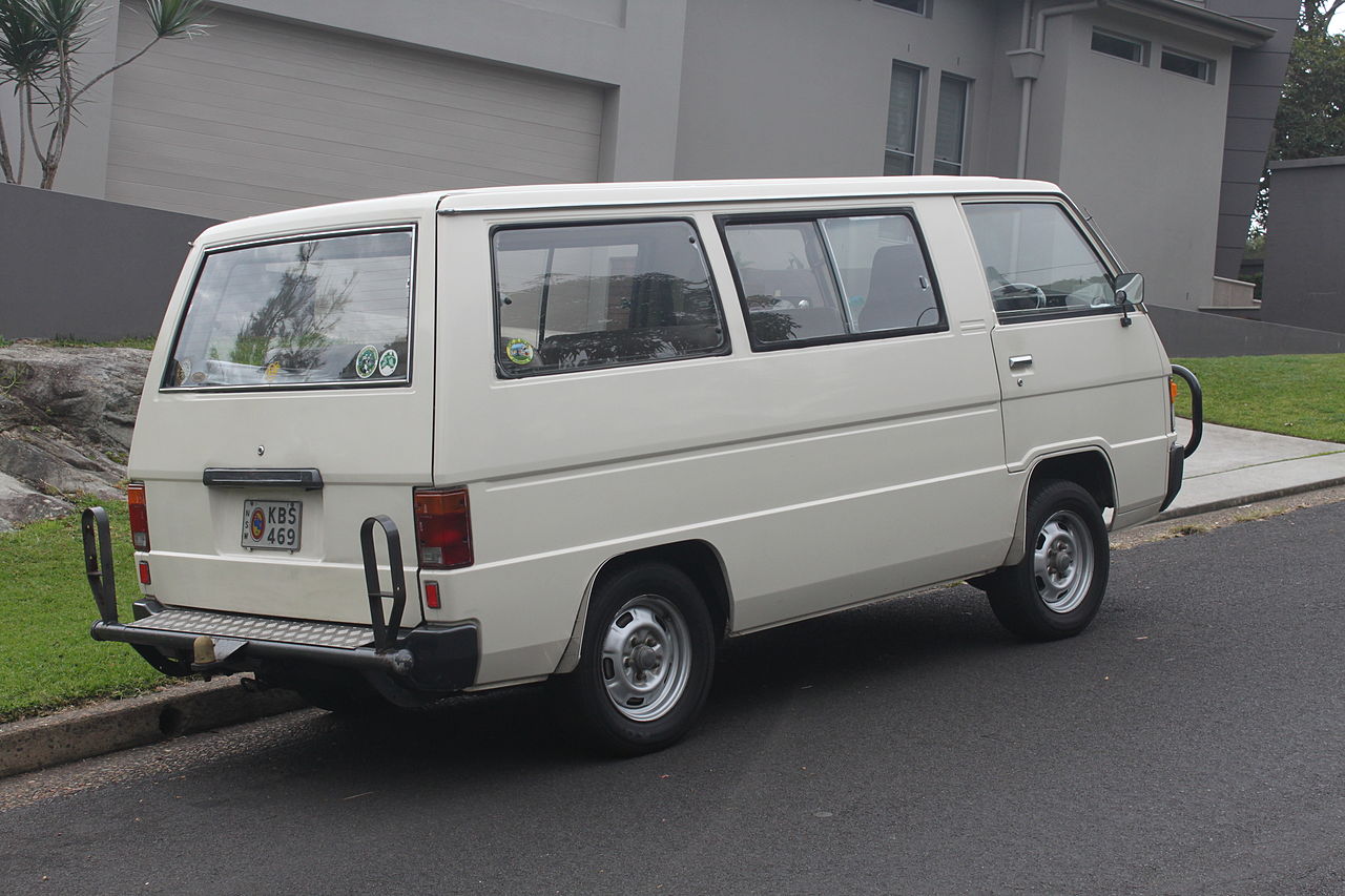 mitsubishi l300 van 1982