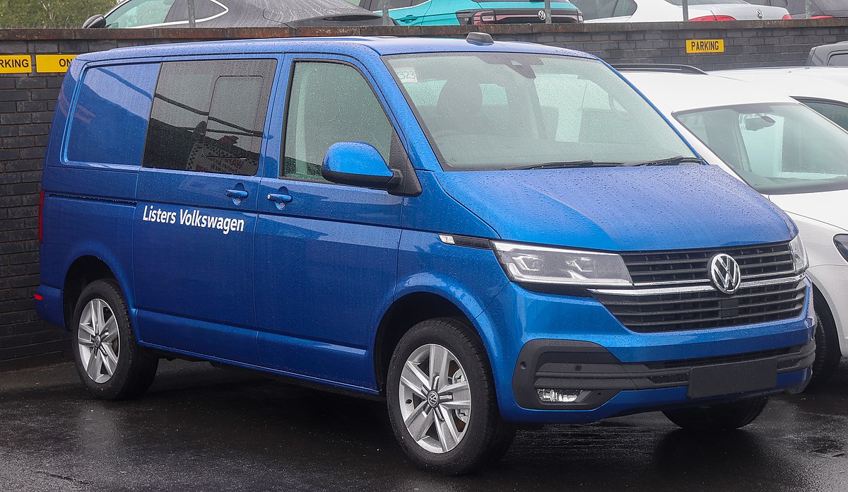 File:2020 Volkswagen Transporter 6.1 Highline Kombi TDi 2.0.jpg