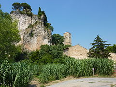 Le site du village et l'église.