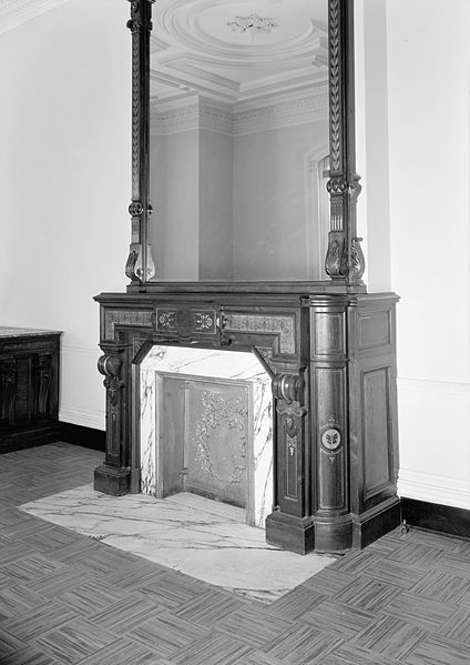 File:8. John M. Davies House, mantel, east wall of drawing room.jpg