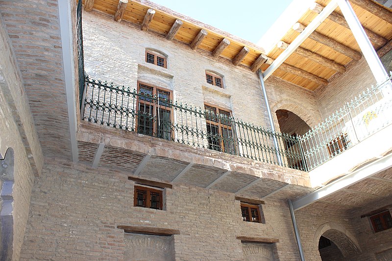 File:A traditional house in Erbil Citadel. 02.jpg