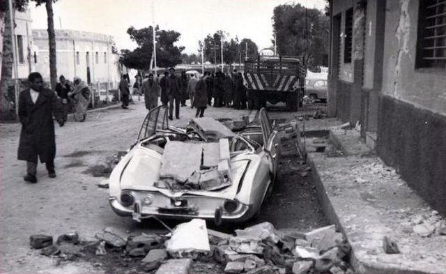 Damage during the earthquake in 1963.