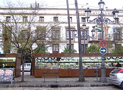 Puestos de venta en Navidad en la Alameda Cristina.