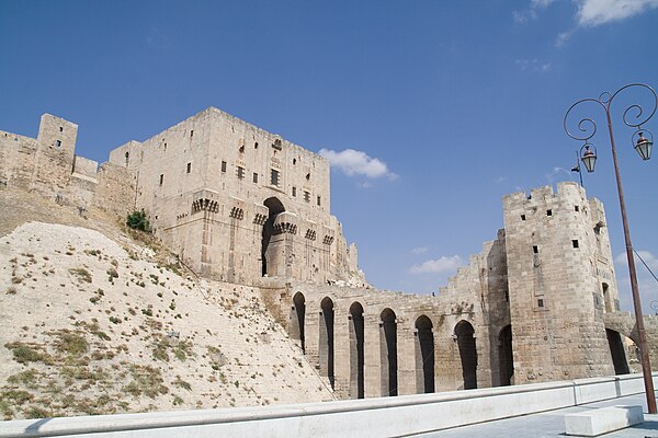 Hundreds of Kilabi tribesmen and chieftains were imprisoned in the dungeons of Aleppo's citadel (pictured) by Mansur ibn Lu'lu' in 1012. Two years lat