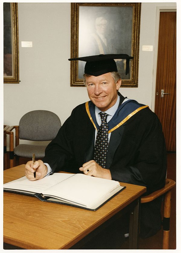 Alex Ferguson played for Rangers and managed Aberdeen.