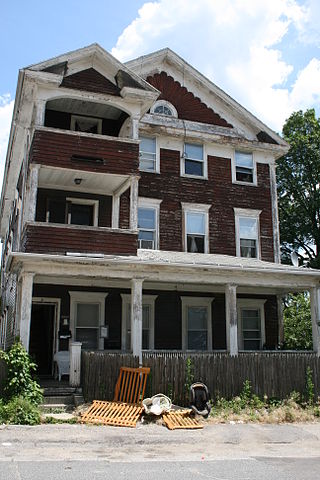 <span class="mw-page-title-main">Andrew McCarron Three-Decker</span> United States historic place