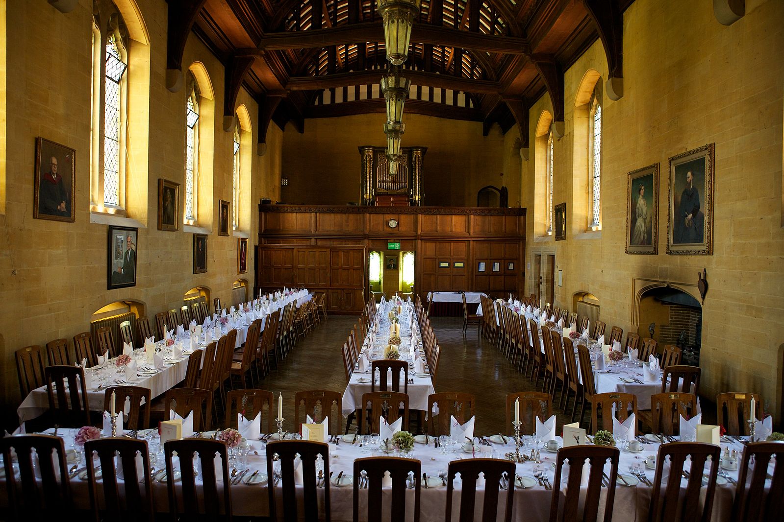 Dining hall. Оксфорд Харрис Манчестер. Harris Manchester College Oxford. Пин Холл фото. Пин Холл лучшие снимки.