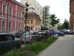 Artilleriyskaya straat, uitzicht vanaf Majakovski straat