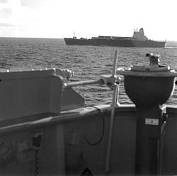 אטנלנטיק קונביור מתקרבת לאיי פוקלנד, 19 במאי 1982 לערך