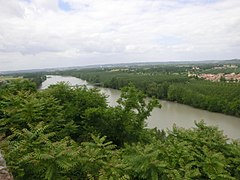 Vue sur la vallée de la Garonne depuis Auvillar.