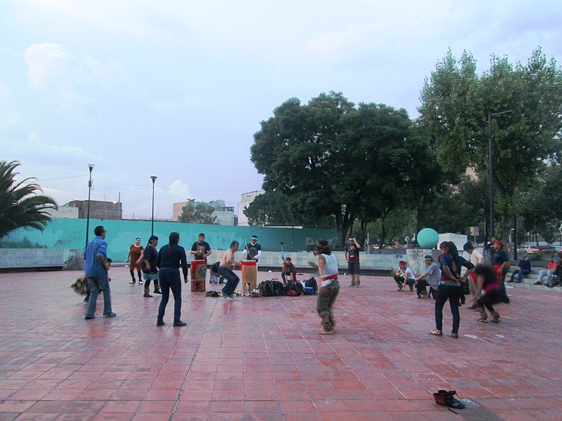 File:Aztec cultural Dance troup Mexico.jpg