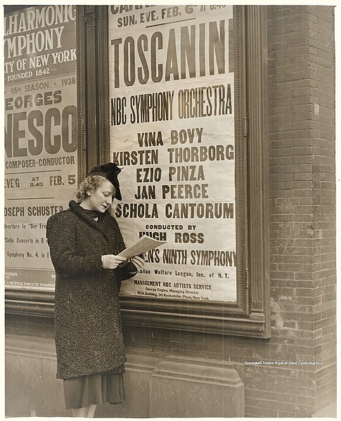 File:BOVY, Carnegie Hall, NYC 01.jpg