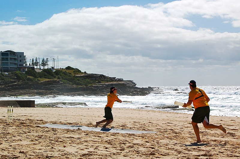 File:Beach cricket in Australia 24.jpg