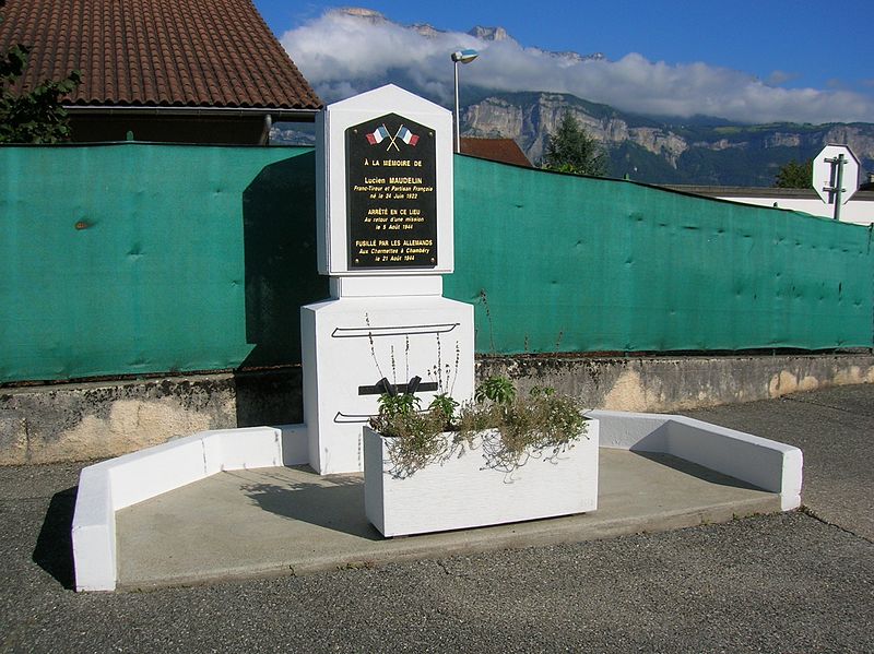 File:Brignoud abc13 monument.jpg